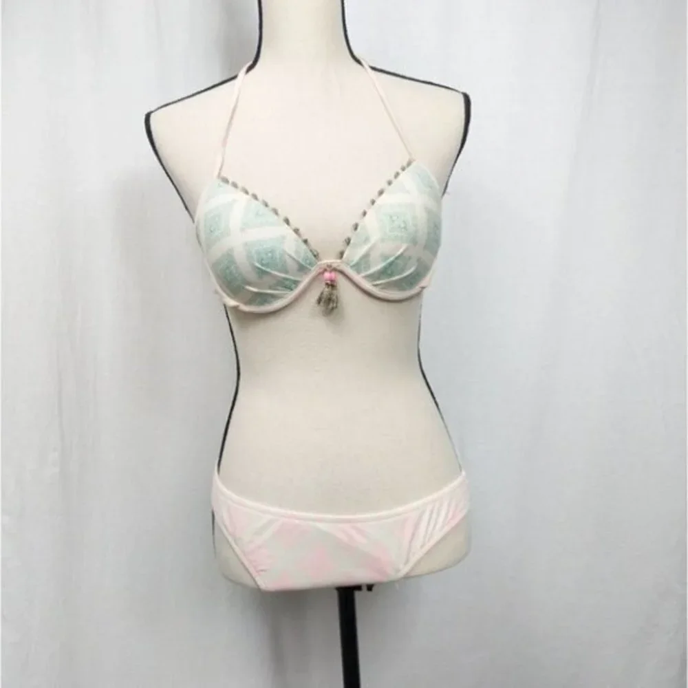 Victoria's Secret Pom Pom Tassel Bikini Set 32C L - Picture 1 of 7
